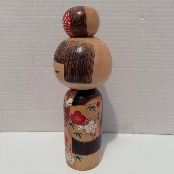 Vintage hand painted wooden Japanese Kokeshi doll - Camellia & Plum 9” tall - Picture 2 of 5